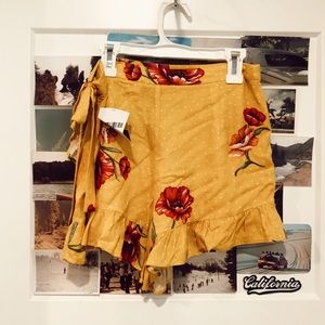 Forever 21 Golden Floral Woven Shorts